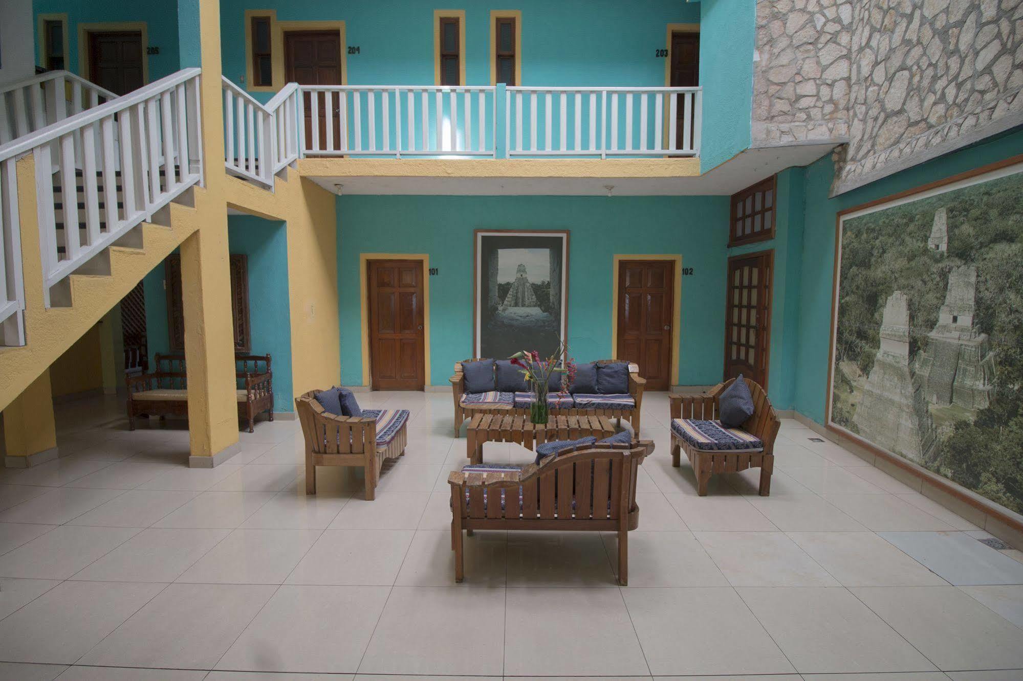 Hotel Santana